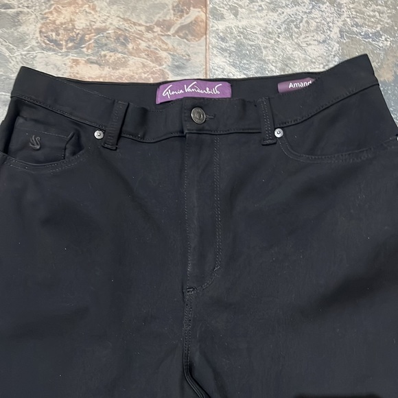 Gloria Vanderbilt Pants - Picture 2 of 8